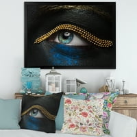 DesignArt 'Womanените очи со црна кожа со златен ланец' модерен врамен уметнички принт